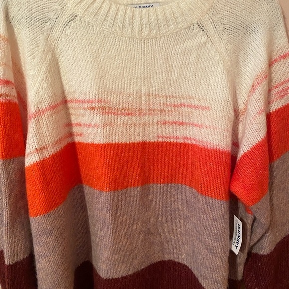Old Navy Color Blocked Sweater | Size XL | NWT - Picture 3 of 5